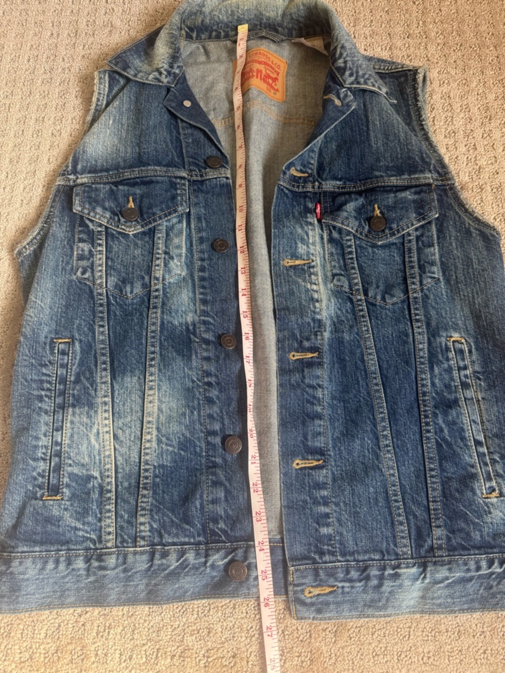 Levi’s Denim Vest Medium Blue Trucker Style Button Front Classic Jean - Picture 3 of 6